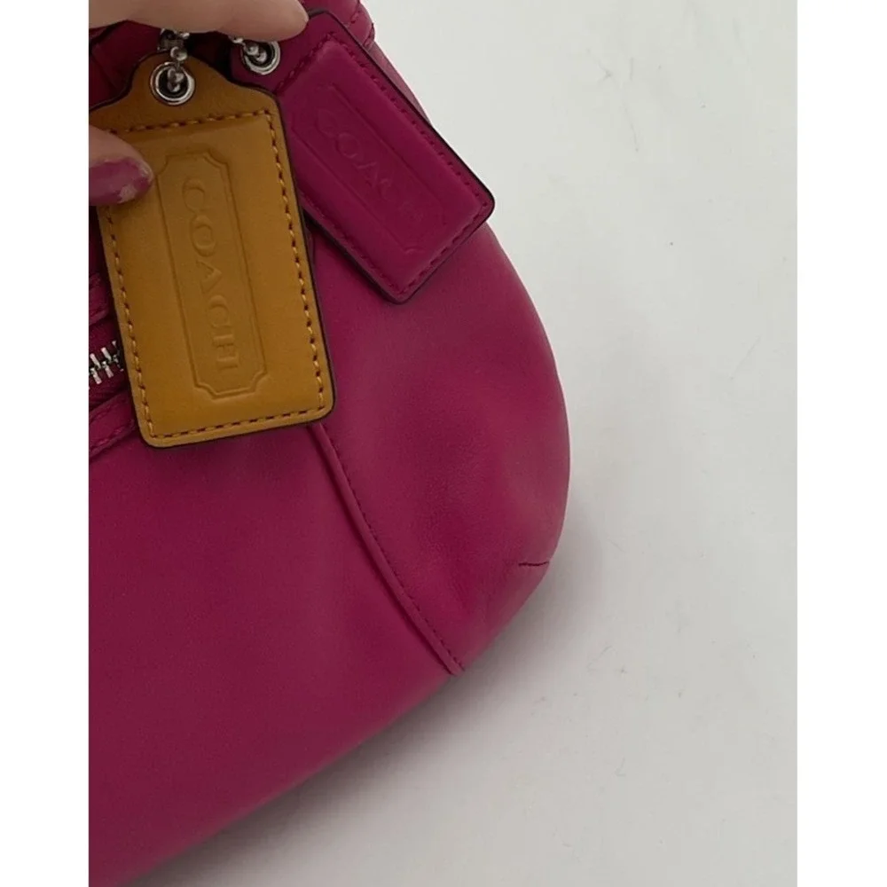 Coach f23978 Daisy Bright Magenta Hobo Shoulder Bag Good Condition